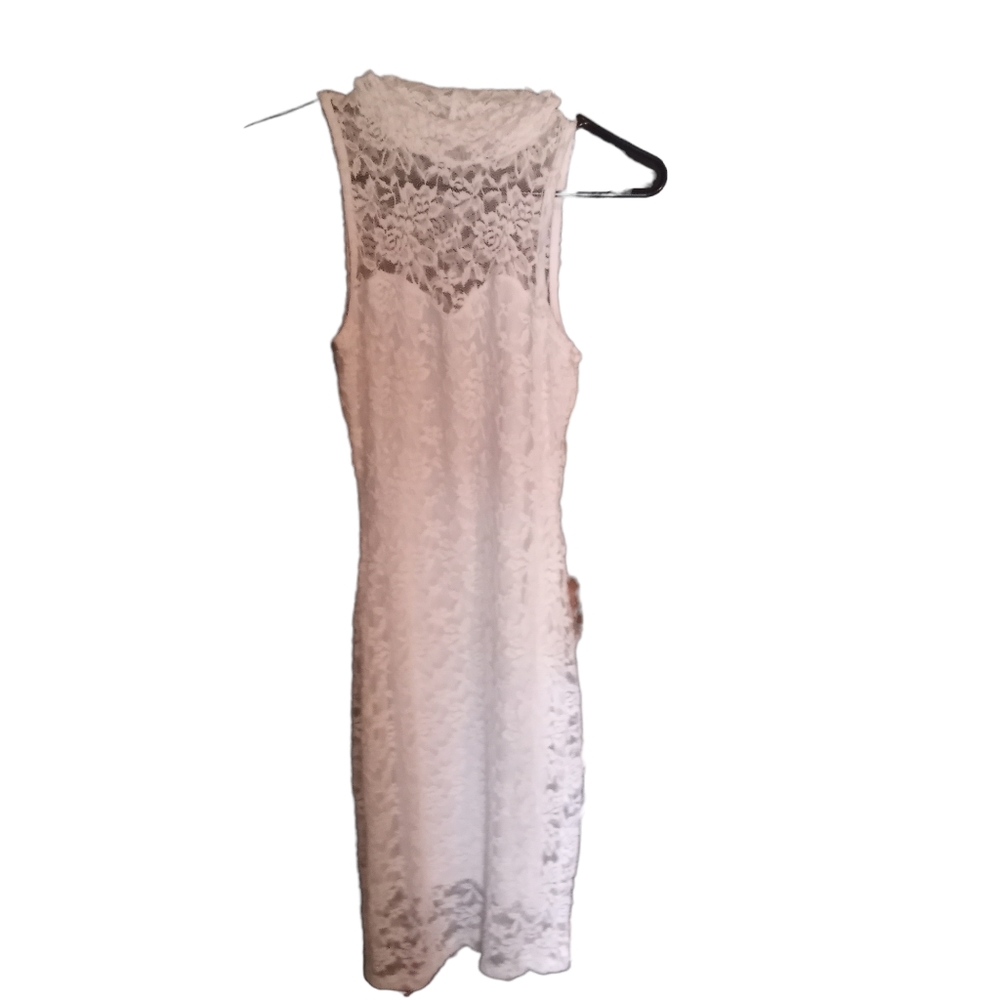 White laced body on dress